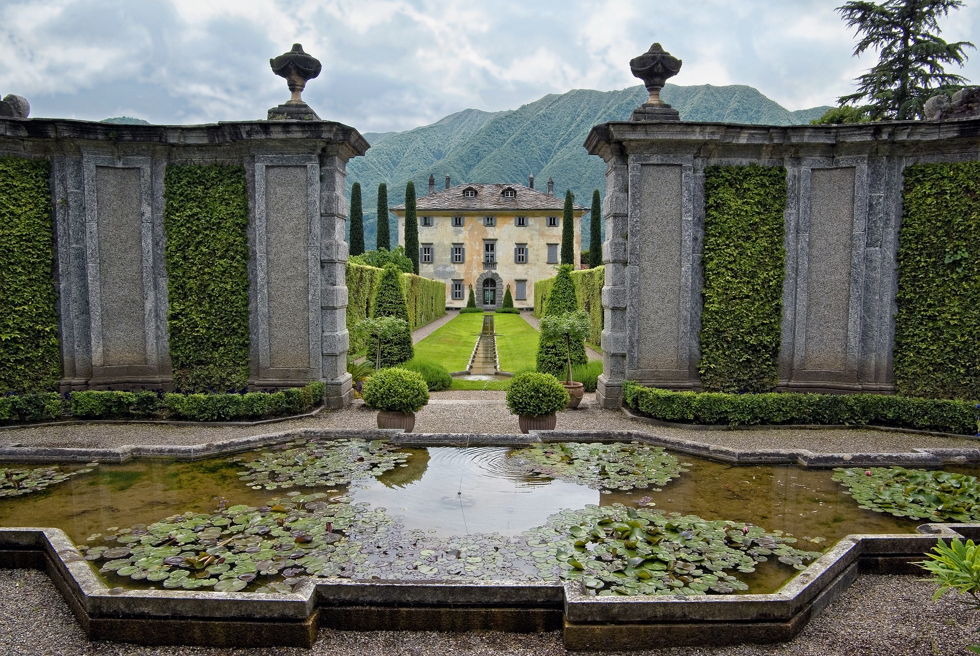 Como
